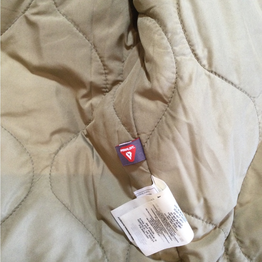 Filson Primaloft Vest - Picture 8 of 10